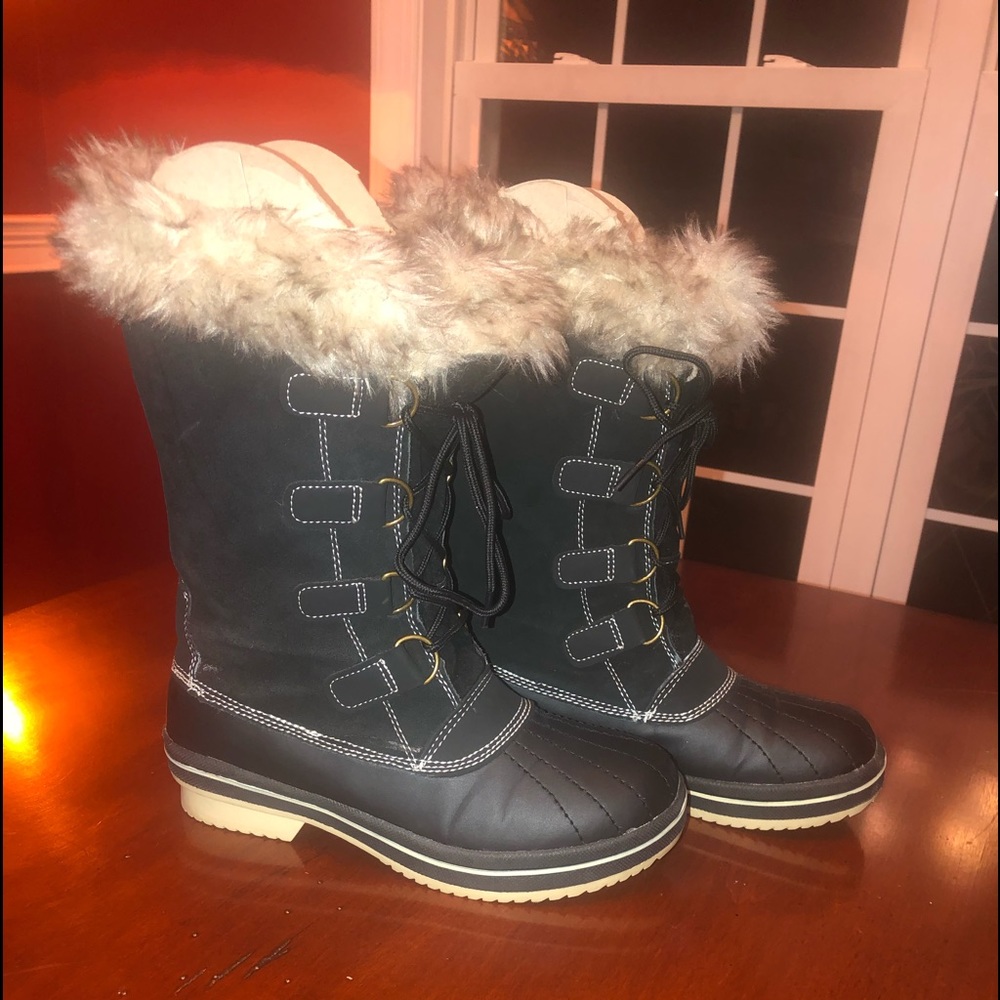 Insulted Boots which are very comfortable and warm